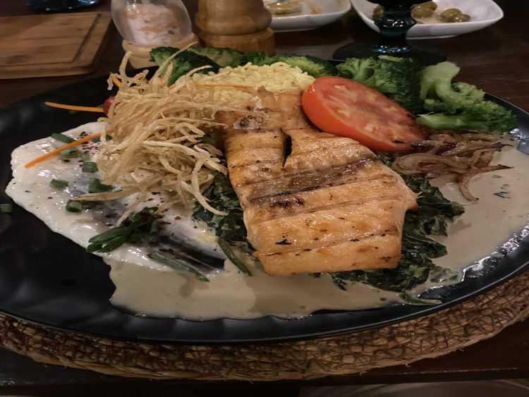 Abendessen im Körfez